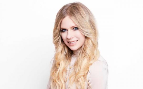 王妃只想摆烂,狗王爷却急了小说 《沈妤萧珏》小说全文精彩试读