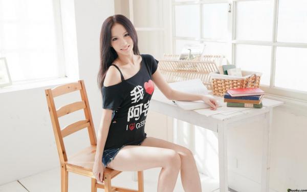 他哭着求我救他妈，却不知道公司是我家开的小说全文在线阅读 张伟陈屿全文完整版章节