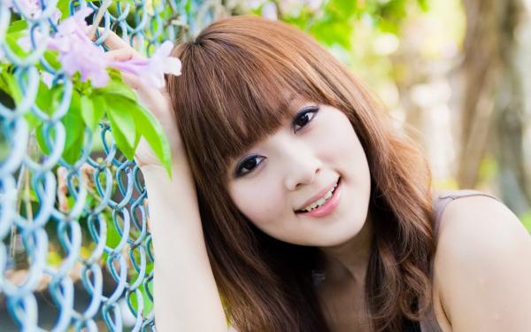 《替身娇妻带球跑三年后，他跪求复合》小说章节目录免费阅读 林薇顾夜宸小说全文