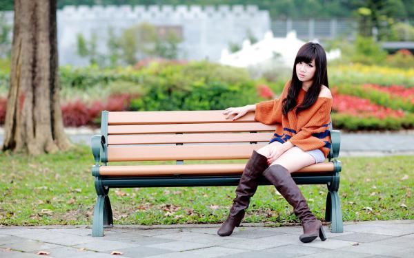 我同意“恋爱报备”后，寝室长却把我女友当提款机秦简谢思安唐映月小说在线阅读全文章节目录完整版